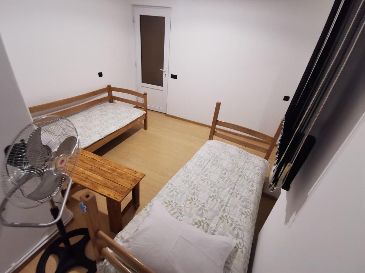 4 Friends Hostel Jerevan Eksteriør bilde